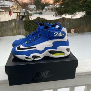 Nike Air Griffey Max 1 Varsity Royal / VOLT Size 9.5 Mens